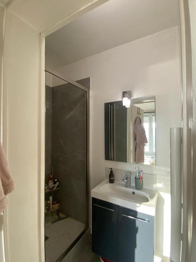 פריז Appartement Ensoleille, Central Et Tout Equipe Avec Vue Tour Eiffel Et Pantheon מראה חיצוני תמונה